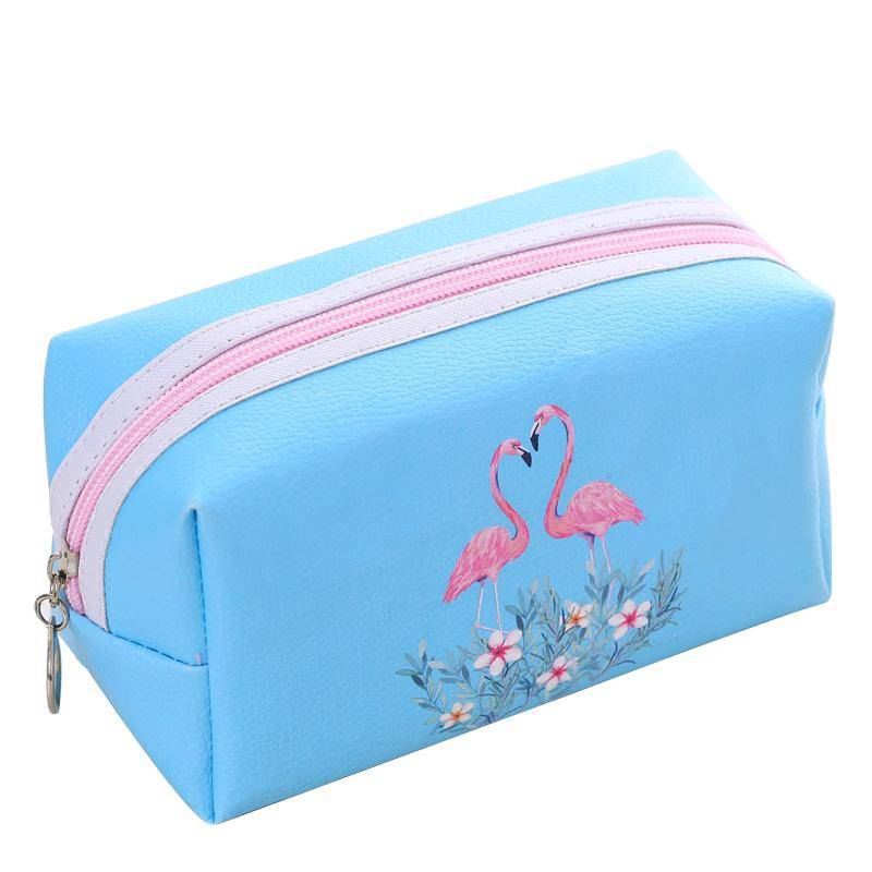 Travel cosmetic bag - photo 4 of 5