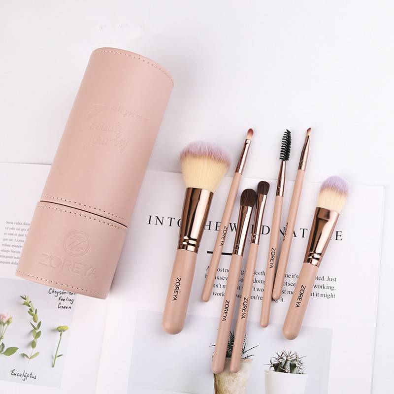 Makeup brush set - photo 2 of 7